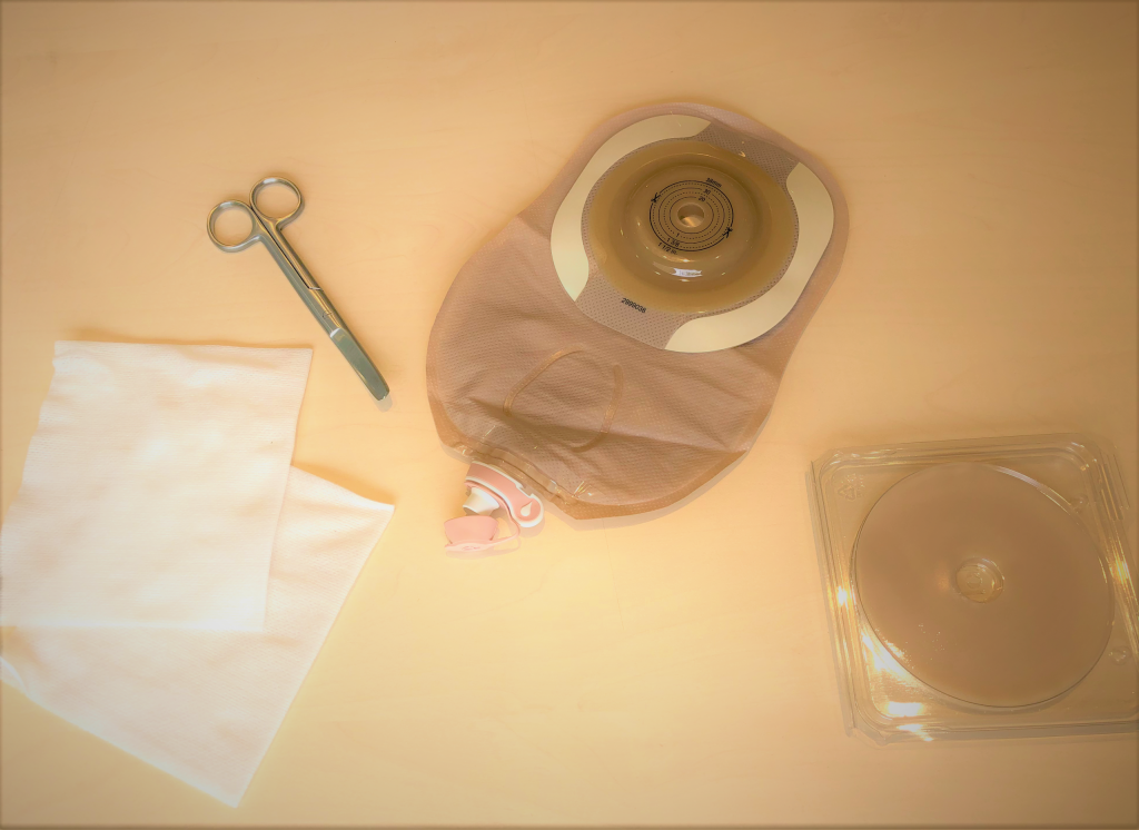 動画 オストメイトが行うストーマ装具交換方法 尿路ストーマ編 ストーマケア Net