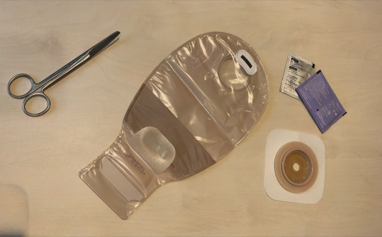 動画 介護者が行うストーマ装具交換の方法 消化管ストーマ編 ストーマケア Net